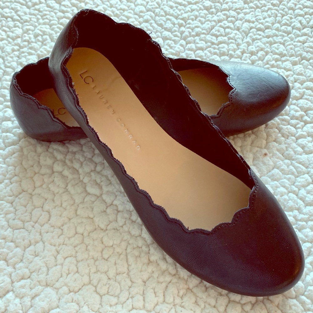 Lauren Conrad Black Scalloped Flats